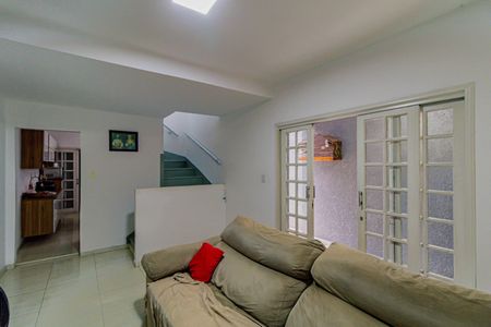 Casa à venda com 3 quartos, 300m² em Jaguaré, São Paulo