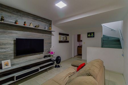 Casa à venda com 3 quartos, 300m² em Jaguaré, São Paulo