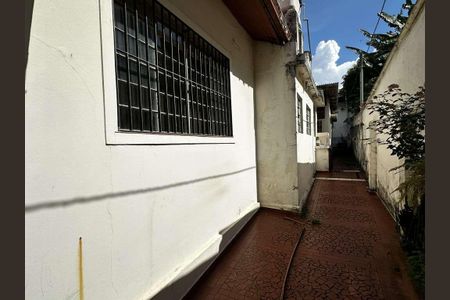 Casa à venda com 6 quartos, 320m² em Bela Aliança, São Paulo