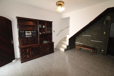 Sala de casa para alugar com 4 quartos, 127m² em Parada Inglesa, São Paulo