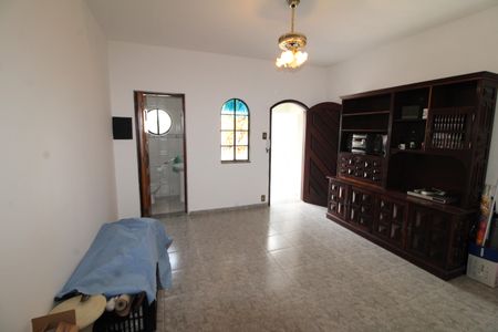 Casa para alugar com 127m², 4 quartos e 3 vagasSala