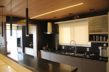 Apartamento à venda com 134m², 4 quartos e 2 vagasCozinha 