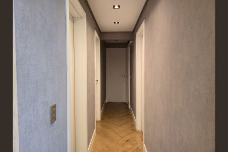 Apartamento à venda com 134m², 4 quartos e 2 vagasCorredor