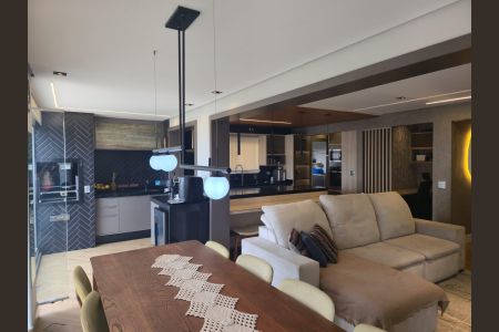 Apartamento à venda com 134m², 4 quartos e 2 vagasSala com varanda gourmet integrada 