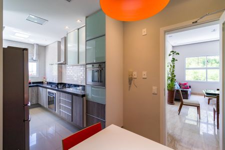 Apartamento à venda com 220m², 3 quartos e 3 vagasCozinha