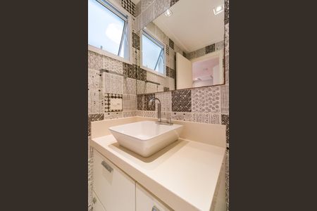 Apartamento à venda com 220m², 3 quartos e 3 vagasBanheiro da Suíte 1