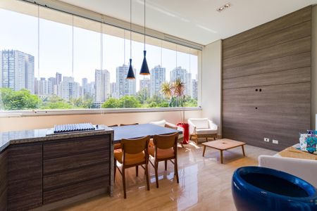 Apartamento à venda com 220m², 3 quartos e 3 vagasEspaço Gourmet