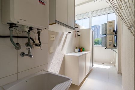 Apartamento à venda com 220m², 3 quartos e 3 vagasLavanderia