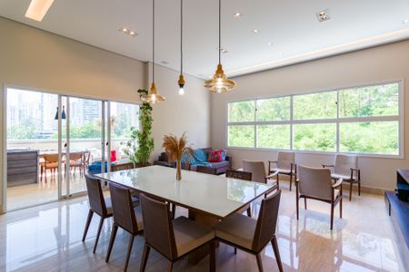 Apartamento à venda com 220m², 3 quartos e 3 vagasSala