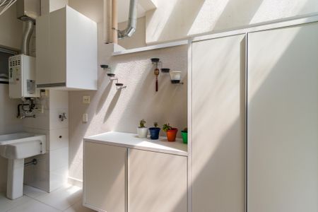 Apartamento à venda com 220m², 3 quartos e 3 vagasLavanderia