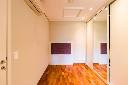 Apartamento à venda com 220m², 3 quartos e 3 vagasSuite 1