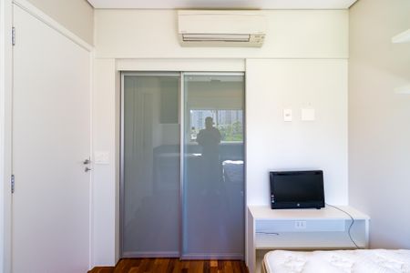 Apartamento à venda com 220m², 3 quartos e 3 vagasSuíte 2