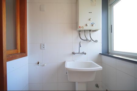 Apartamento para alugar com 100m², 2 quartos e 1 vagaÁrea de Serviço