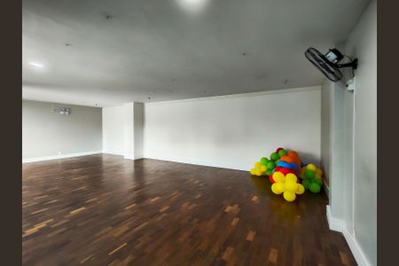 Apartamento para alugar com 115m², 3 quartos e 2 vagas Apartamento para alugar com 115m², 3 quartos e 2 vagasÁrea comum - Salão de festas