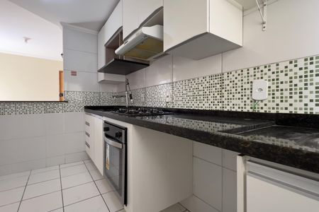 Apartamento para alugar com 42m², 2 quartos e 1 vaga Apartamento para alugar com 42m², 2 quartos e 1 vagaCozinha e Área de Serviço