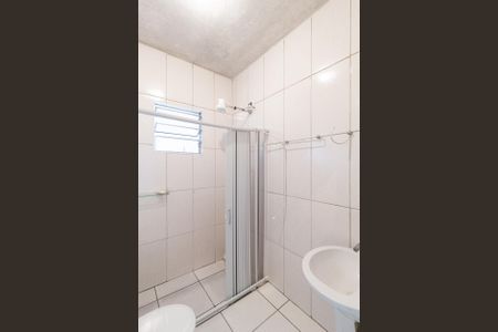 Banheiro de casa para alugar com 1 quarto, 60m² em Vila Dirce, Carapicuíba