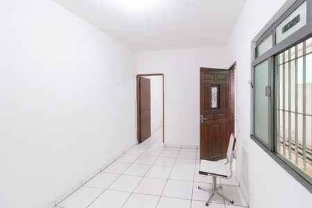 Sala de casa para alugar com 1 quarto, 60m² em Vila Dirce, Carapicuíba