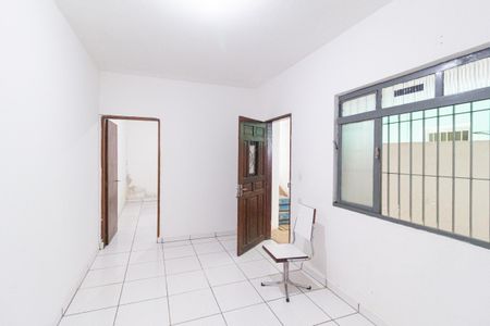 Sala de casa para alugar com 1 quarto, 60m² em Vila Dirce, Carapicuíba