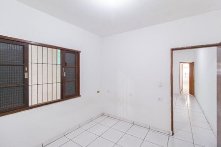 Quarto de casa para alugar com 1 quarto, 60m² em Vila Dirce, Carapicuíba
