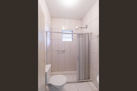 Banheiro de casa para alugar com 1 quarto, 60m² em Vila Dirce, Carapicuíba