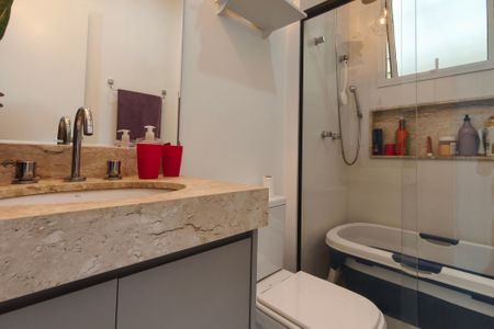 Apartamento para alugar com 124m², 3 quartos e 3 vagas Apartamento para alugar com 124m², 3 quartos e 3 vagasBanheiro Social