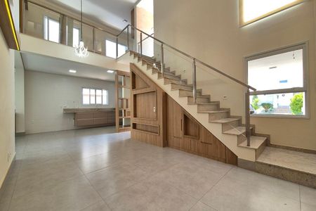 Casa de condomínio à venda com 216m², 4 quartos e 4 vagasSala