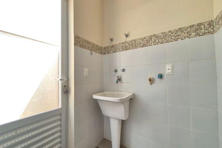 Casa de condomínio à venda com 216m², 4 quartos e 4 vagasÁrea de Serviço