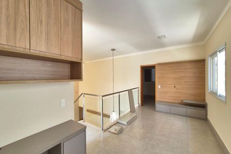 Casa de condomínio à venda com 216m², 4 quartos e 4 vagasSala 2