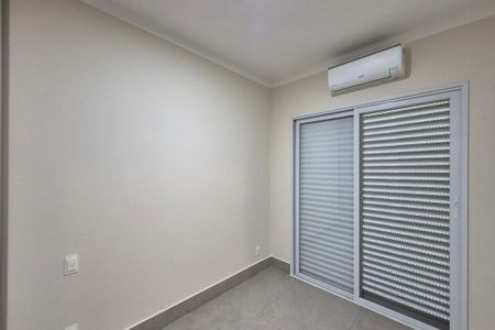 Casa de condomínio à venda com 216m², 4 quartos e 4 vagasQuarto 2 - Suíte Americana 