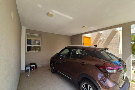 Casa de condomínio à venda com 216m², 4 quartos e 4 vagasGaragem 