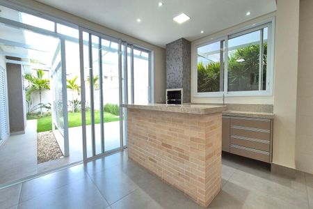 Casa de condomínio à venda com 216m², 4 quartos e 4 vagasÁrea comum - Churrasqueira