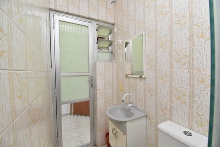 Banheiro da Suíte de casa para alugar com 4 quartos, 90m² em Cajuru, Curitiba