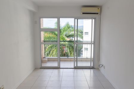 Sala de apartamento para alugar com 2 quartos, 65m² em Campo Grande, Rio de Janeiro