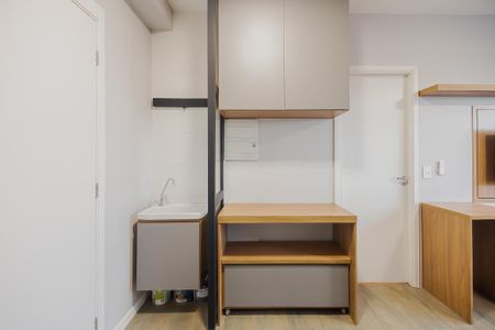 Apartamento para alugar com 24m², 1 quarto e sem vaga Apartamento para alugar com 24m², 1 quarto e sem vagaCozinha e Área de Serviço