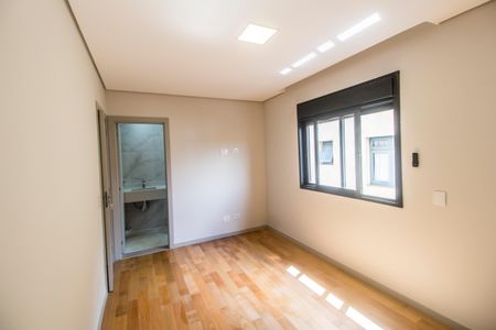 Apartamento à venda com 350m², 4 quartos e 2 vagasSuíte 2