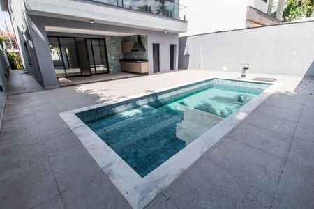 Apartamento à venda com 350m², 4 quartos e 2 vagasPiscina