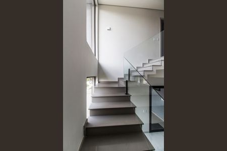 Apartamento à venda com 350m², 4 quartos e 2 vagasEscada