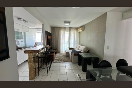 Sala de apartamento para alugar com 2 quartos, 69m² em Recreio dos Bandeirantes, Rio de Janeiro