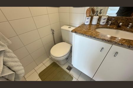 Apartamento para alugar com 69m², 2 quartos e 1 vaga Apartamento para alugar com 69m², 2 quartos e 1 vagaBanheiro quarto 2