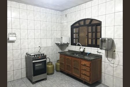 Casa à venda com 4 quartos, 193m² em Bairro dos Casa, São Bernardo do Campo