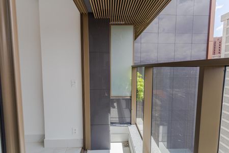 Apartamento para alugar com 67m², 2 quartos e 2 vagasVaranda na Sala