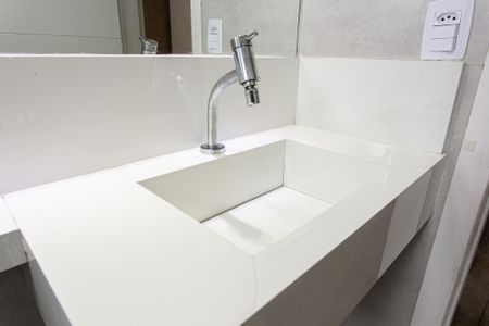 Apartamento para alugar com 52m², 2 quartos e 1 vaga Apartamento para alugar com 52m², 2 quartos e 1 vagaBanheiro