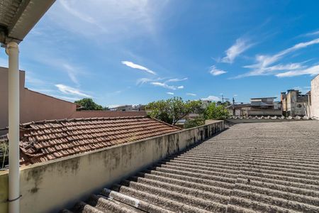 Casa à venda com 252m², 5 quartos e 3 vagas Casa à venda com 252m², 5 quartos e 3 vagasCasa 3 - Vista da Varanda