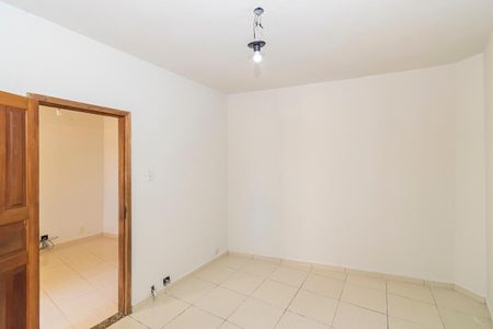Casa à venda com 252m², 5 quartos e 3 vagas Casa à venda com 252m², 5 quartos e 3 vagasCasa 2 - Quarto 1