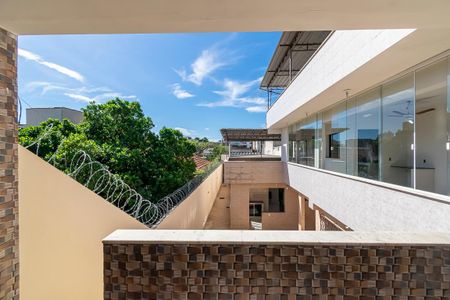Casa à venda com 252m², 5 quartos e 3 vagas Casa à venda com 252m², 5 quartos e 3 vagasCasa 3 - Vista do Quarto