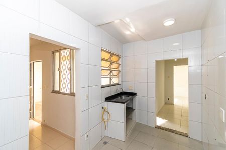 Casa à venda com 252m², 5 quartos e 3 vagas Casa à venda com 252m², 5 quartos e 3 vagasCasa 2 - Cozinha