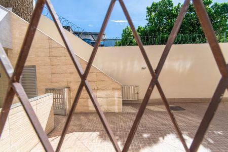 Casa à venda com 252m², 5 quartos e 3 vagas Casa à venda com 252m², 5 quartos e 3 vagasCasa 2 - Vista do Quarto 2