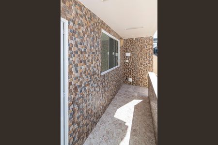 Casa à venda com 252m², 5 quartos e 3 vagas Casa à venda com 252m², 5 quartos e 3 vagasCasa 3 - Varanda da entrada
