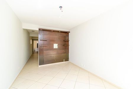 Casa à venda com 252m², 5 quartos e 3 vagas Casa à venda com 252m², 5 quartos e 3 vagasCasa 1 - Sala