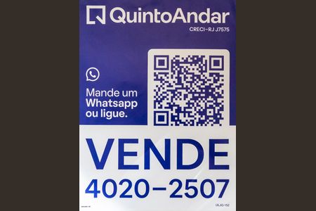 Casa à venda com 252m², 5 quartos e 3 vagas Casa à venda com 252m², 5 quartos e 3 vagasPlaca